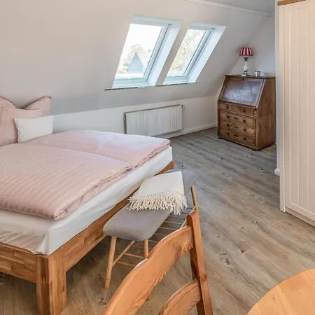 1 Bedroom Cozy In * Niebüll